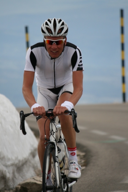 Mark Janssen beklimt de Mont Ventoux Mark Janssen beklimt de Mont Ventoux