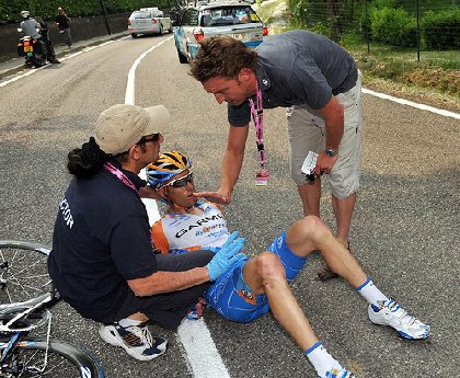 Christan Vande Velde. Crash stage 3 Giro 2009