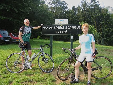 Micky Streefkerk op de top van de Col de Marie Blanque