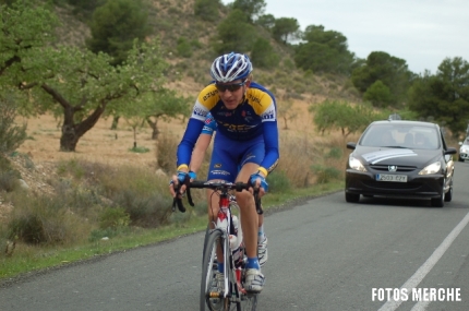 Peter van Dijk wint Memorial Luis Munoz