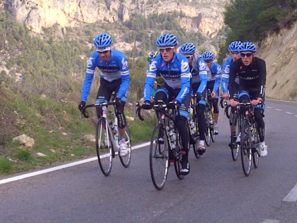 Duurtraining met de Stage Race Group door het middengebergte rond Calpe Duurtraining met de Stage Race Group door het middengebergte rond Calpe