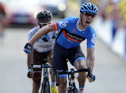 David Millar passeert de finishlijn 12e etappe Tour de France 2012