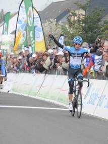 Thomas Dekker wint de 5e etappen van La Sarthe