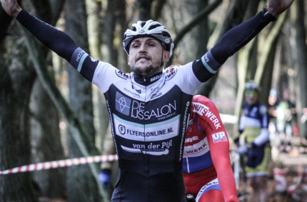 Leon Brouwer wint cyclocross in Hilversum 2013