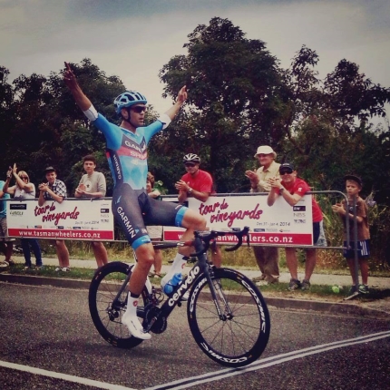 Jack Bauer wint 5e etappe in de Tour de Vineyards 2014
